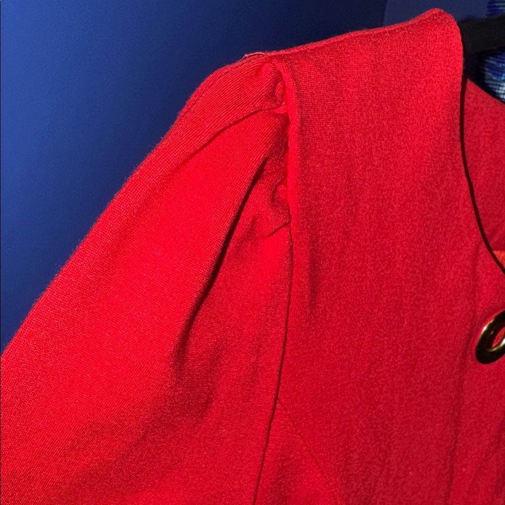 Red Peplum Sheath Dress | Medium-Large Fit | Gold Accent Detail ❤️ - Picture 12 of 17